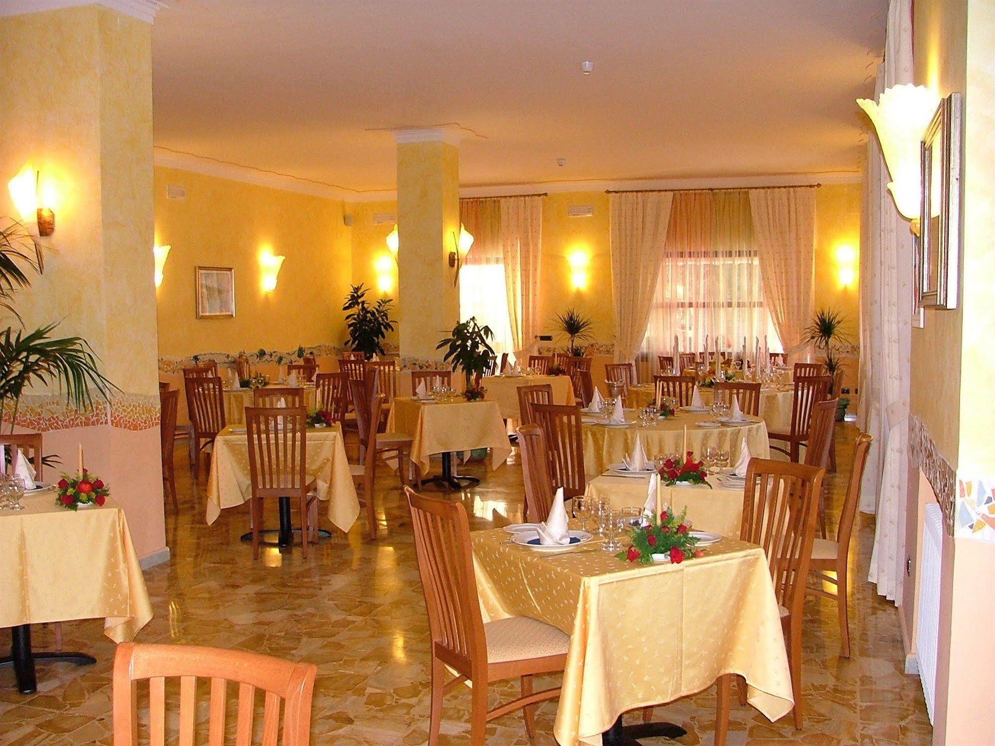 Hotel Solidago Таджа Екстер'єр фото